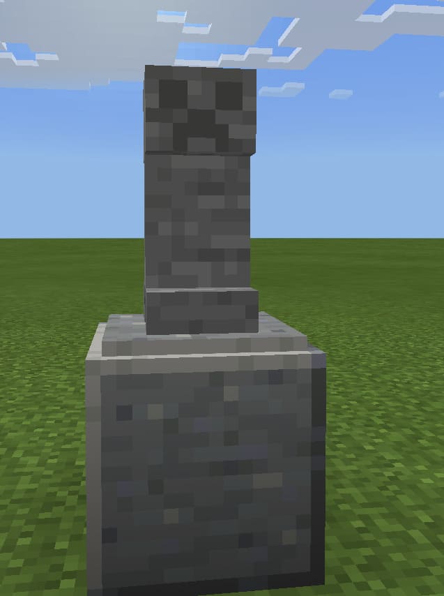 Статуя крипера в Майнкрафт ПЕ