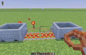 Процесс соединения двух вагонеток в Майнкрафт ПЕ (Бедрок)