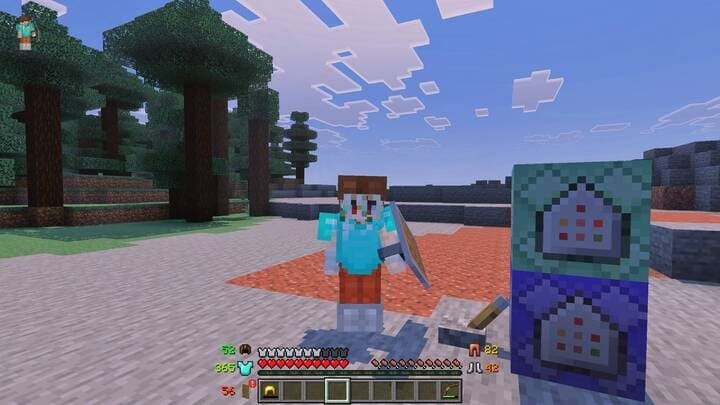 Три варианта расположения иконок брони на экране в Minecraft PE (Bedrock)