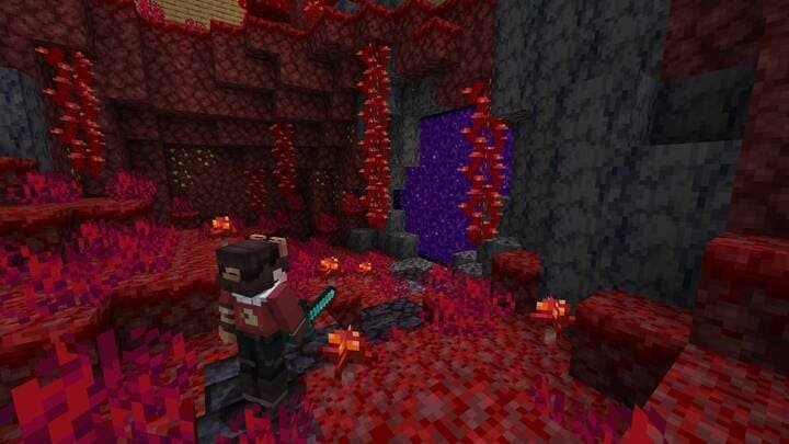 Игрок исследует внутренности гигантского сундука с лесом в Minecraft PE (Bedrock)