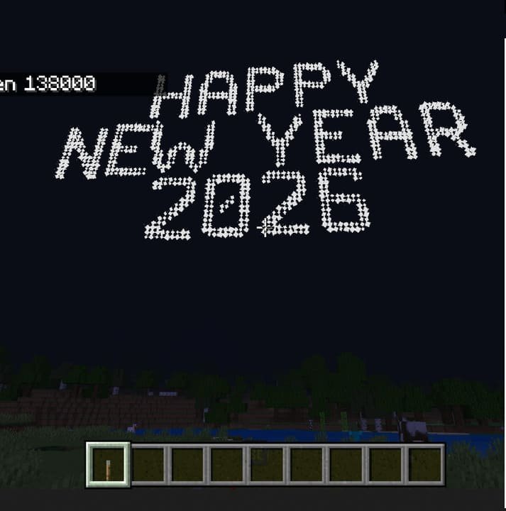 Надпись Happy New Year 2026 в небе Minecraft PE (Bedrock)