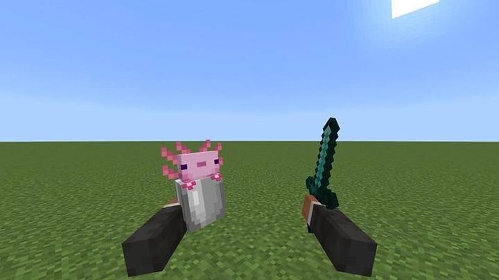 Руки с мечом от первого лица в ресурспаке Настройка руки для Minecraft PE (Bedrock)